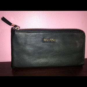 Bershka - European Wallet/Clutch
